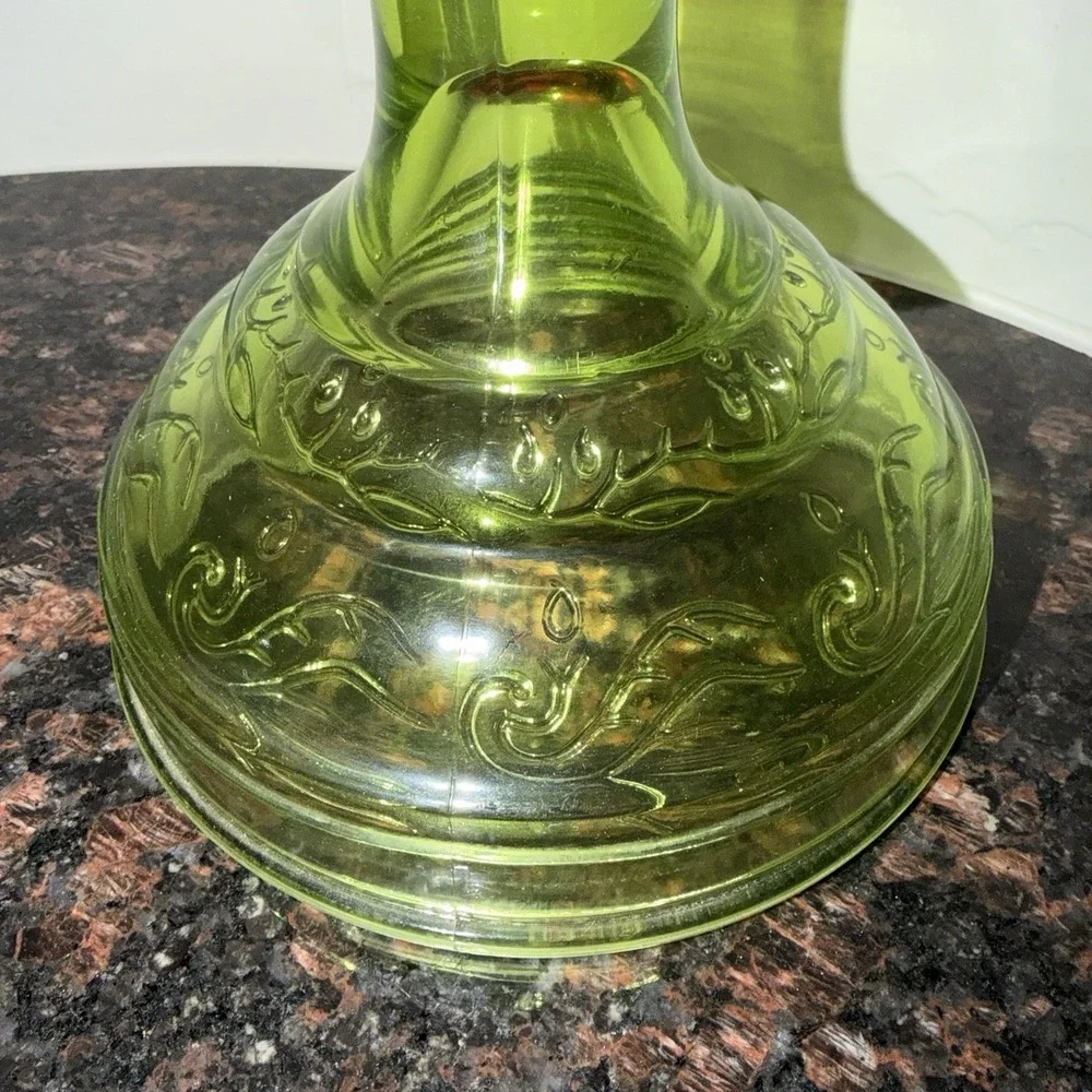 Vintage Pair of Depression Glass P&A Oil Lamp Globe Green Yellow‎ Risdon Company